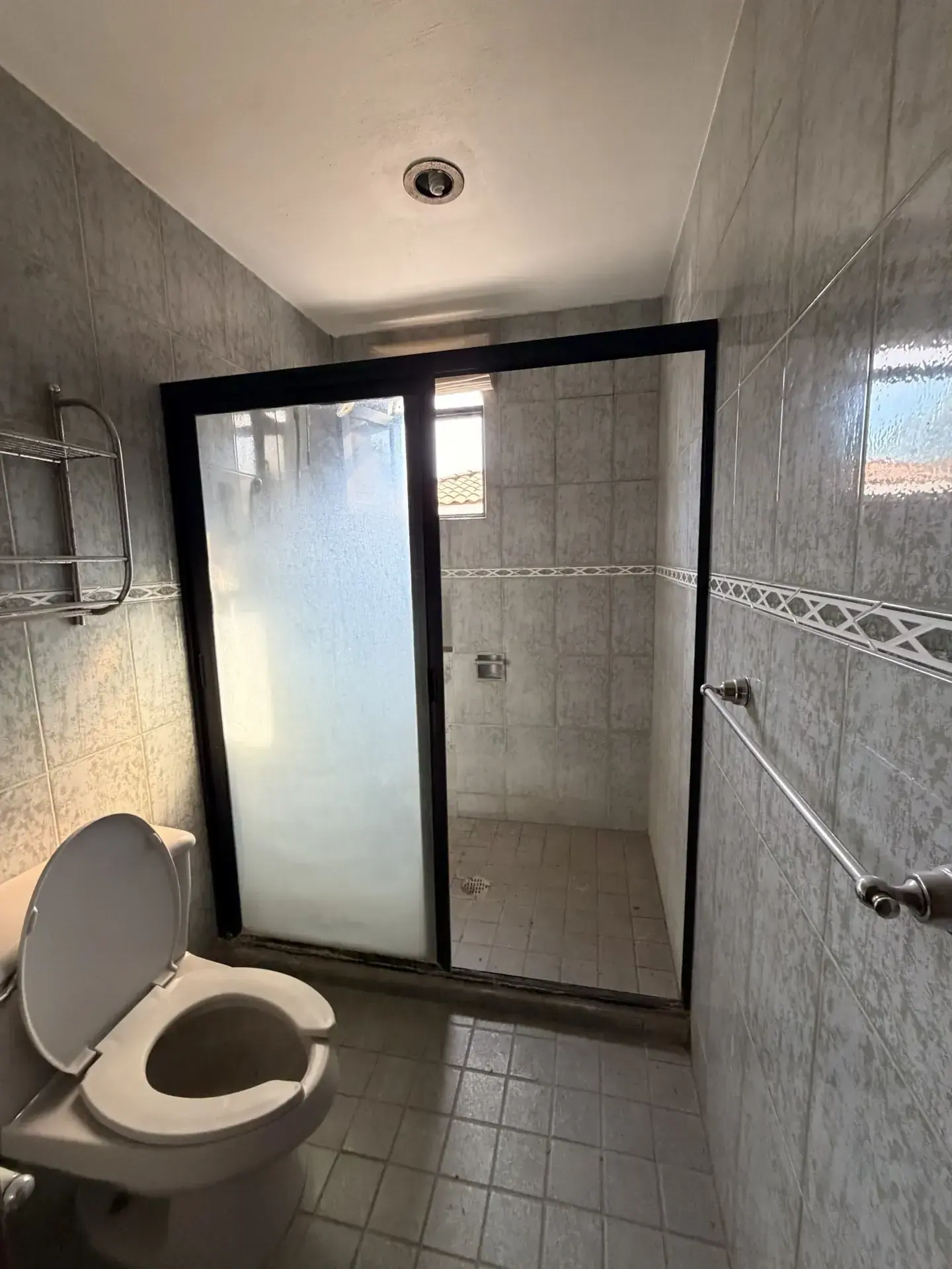 Servicio de demolicion residencial con personal y maquinaria especializada, enfocado en seguridad, retiro de escombro y avance de obra en Guadalajara, Jalisco.